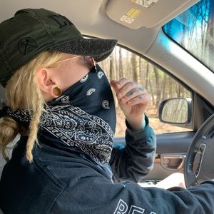 Meet your Posher, Hayley